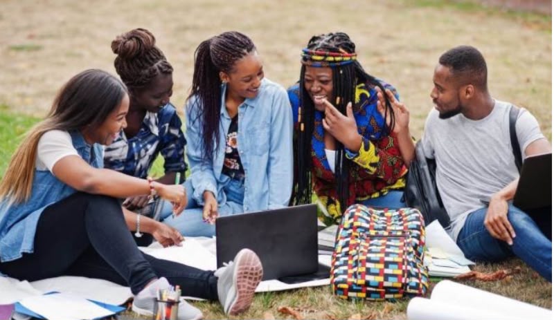 Nigeria : 3 Go de données gratuites par mois pour faciliter l’accès des jeunes à l’éducation numérique