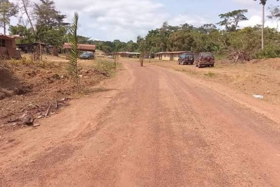  Anges Kevin NZIGOU présent la vision de la plateforme